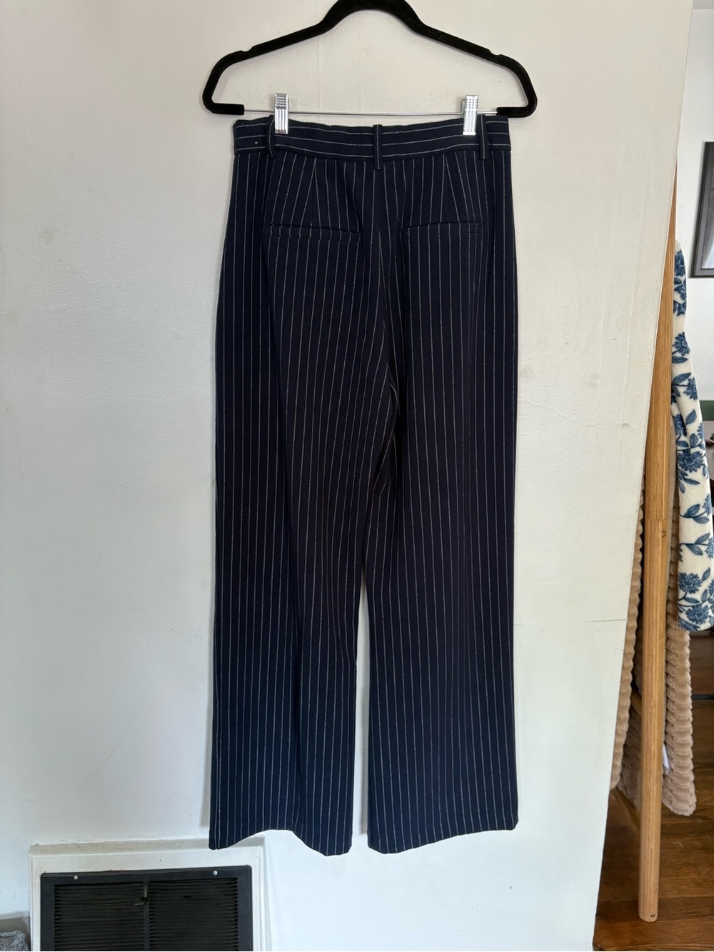 Abercrombie and Fitch Curve Love Sloane Tailored Wide Leg Pants - Medium Long - Picture 6 of 9